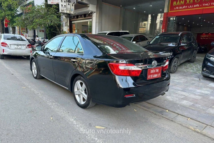 Toyota Camry 2.5Q 2013
