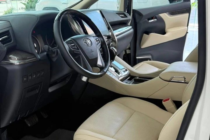 Toyota Alphard 2021
