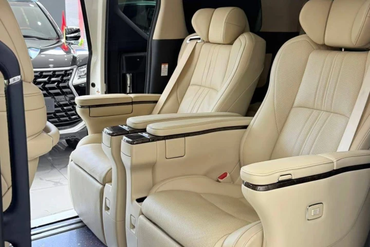 Toyota Alphard 2021