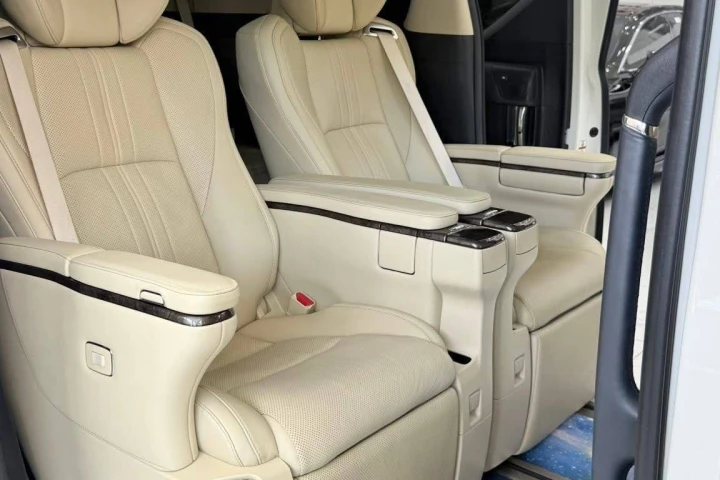 Toyota Alphard 2021