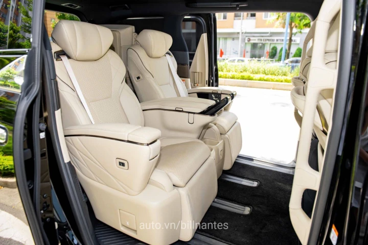 Toyota Alphard 2023