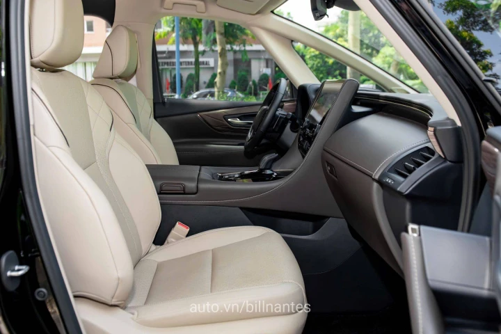 Toyota Alphard 2023