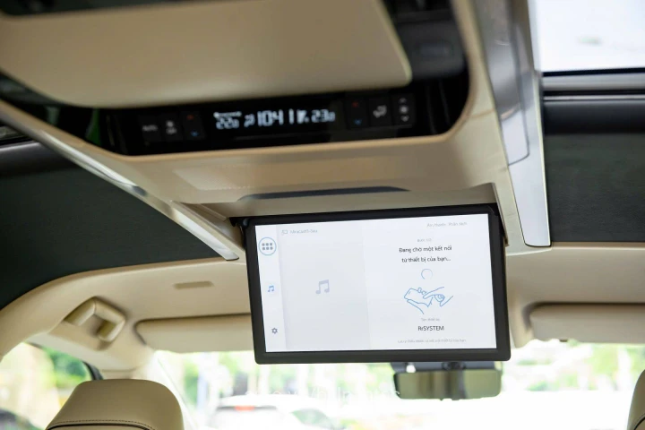 Toyota Alphard 2023