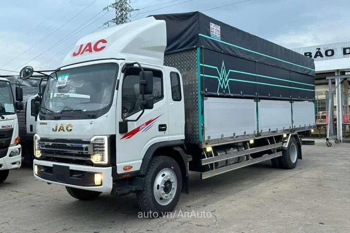 JAC Xe tải thùng 2025