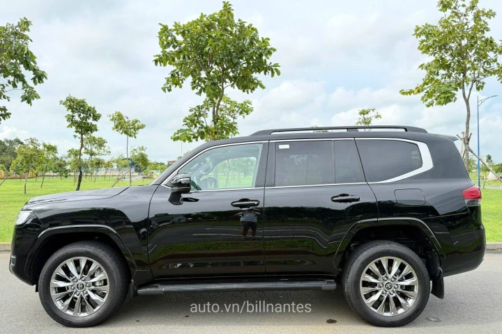 Toyota Land Cruiser 2023