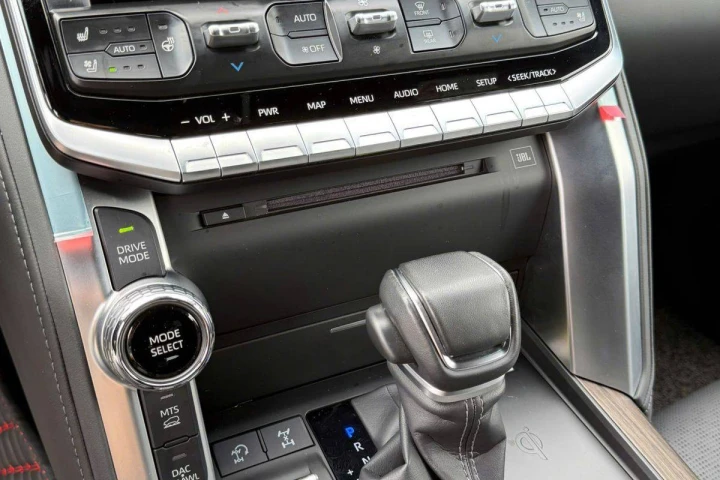 Toyota Land Cruiser 2023