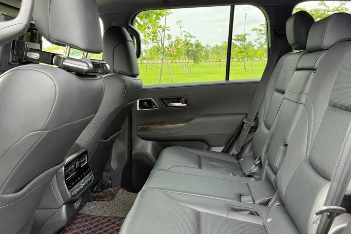 Toyota Land Cruiser 2023