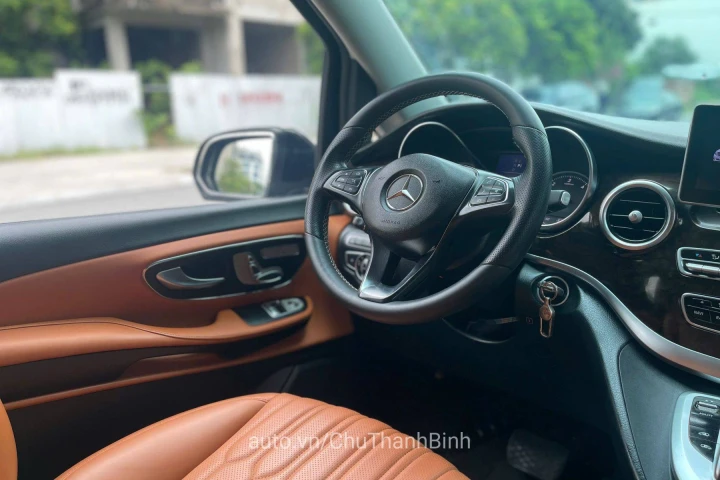 Mercedes-Benz V-Class 2015