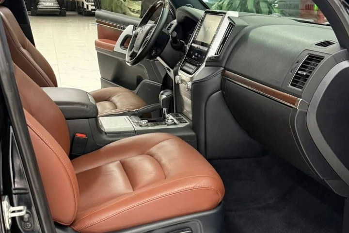Toyota Land Cruiser 2016