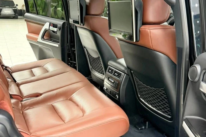 Toyota Land Cruiser 2016