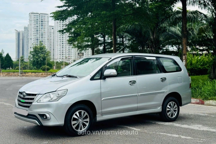 Toyota Innova 2016