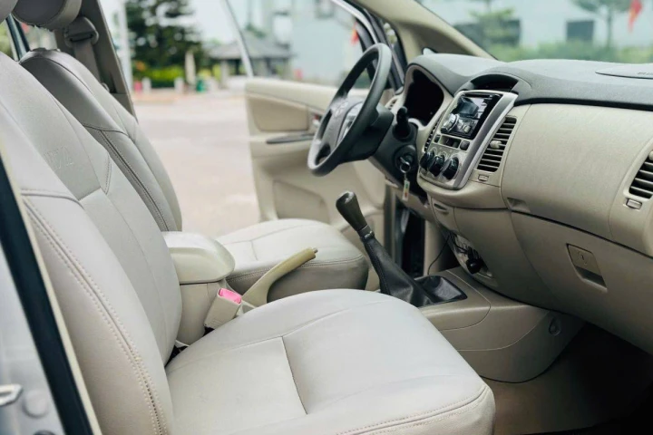 Toyota Innova 2016