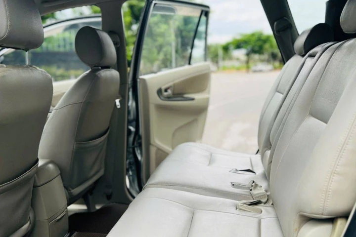 Toyota Innova 2016