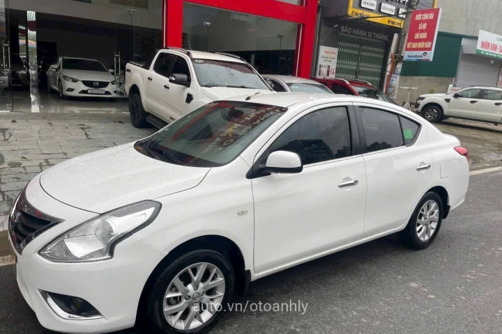 Nissan Sunny 2020