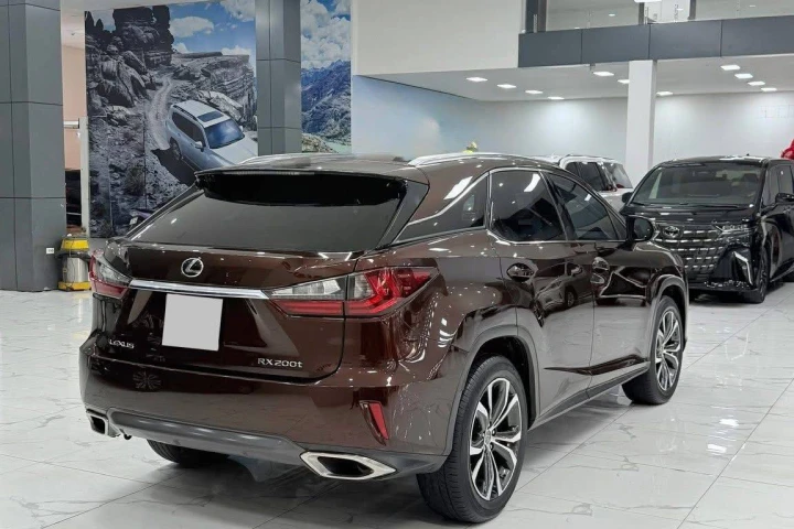 Lexus LS 2017