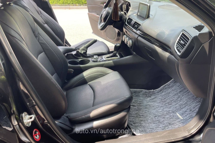Mazda 3 2015