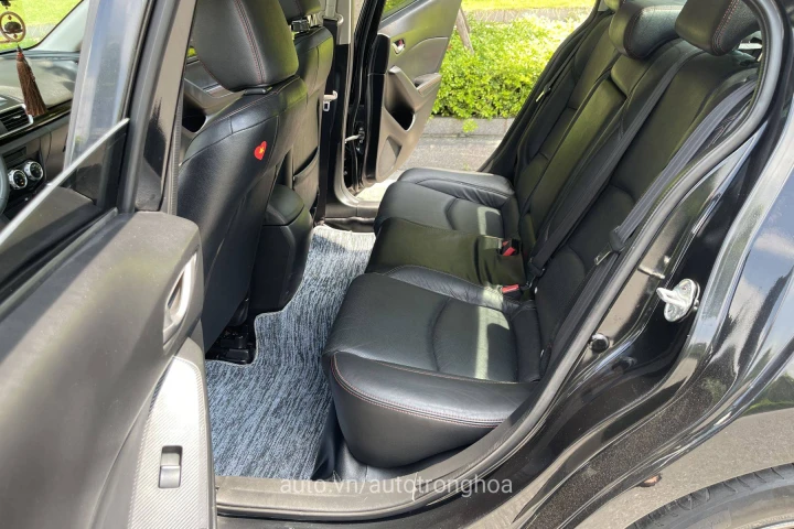 Mazda 3 2015