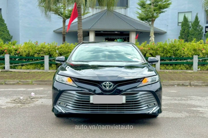 Toyota Camry 2019