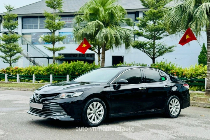 Toyota Camry 2019