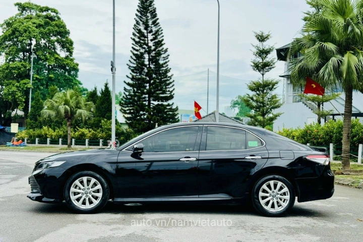 Toyota Camry 2019