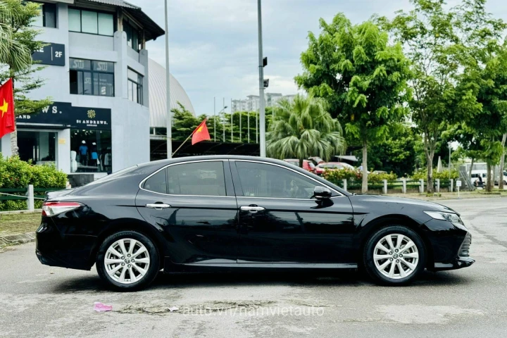 Toyota Camry 2019