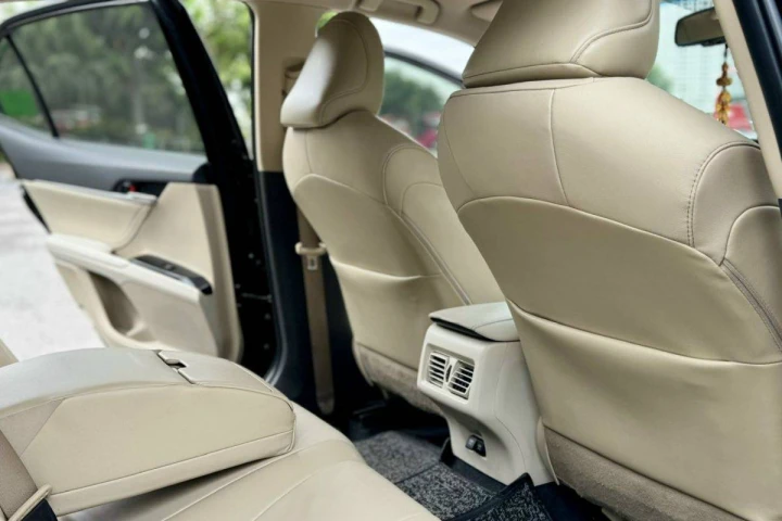 Toyota Camry 2019