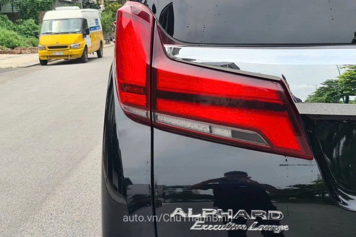 Toyota Alphard 2019