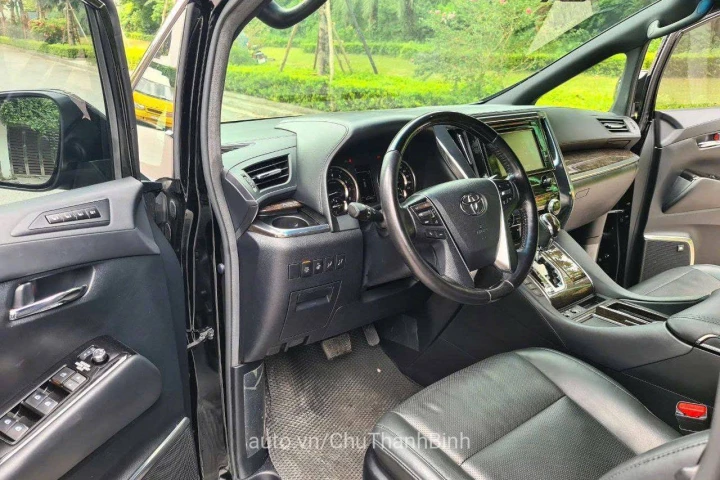 Toyota Alphard 2019