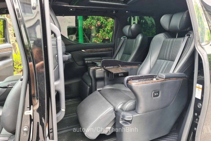 Toyota Alphard 2019