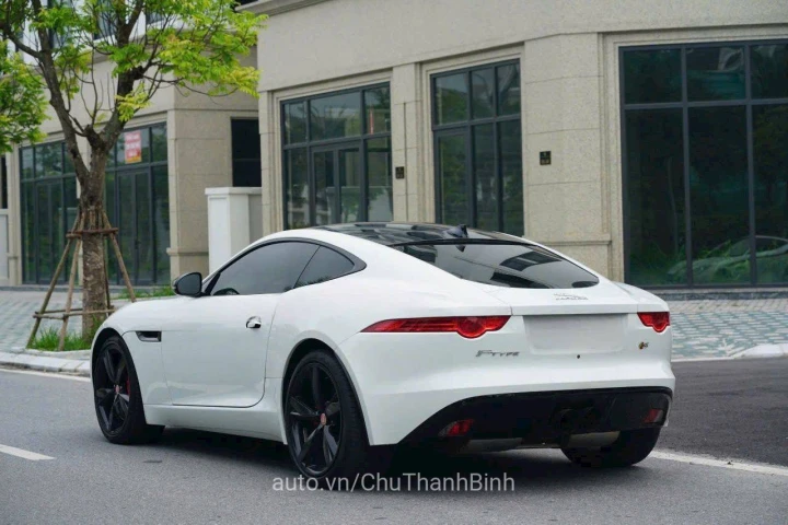Jaguar F-Type 2014