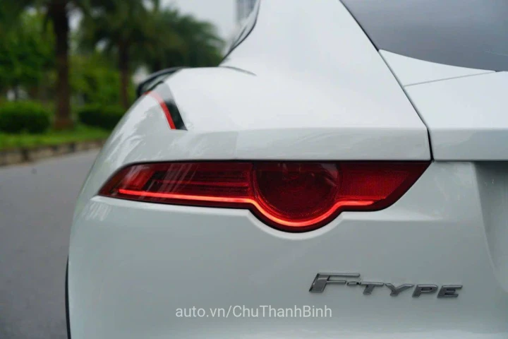 Jaguar F-Type 2014