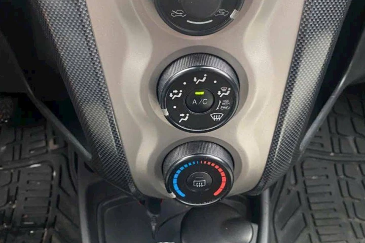 Toyota Yaris 2011