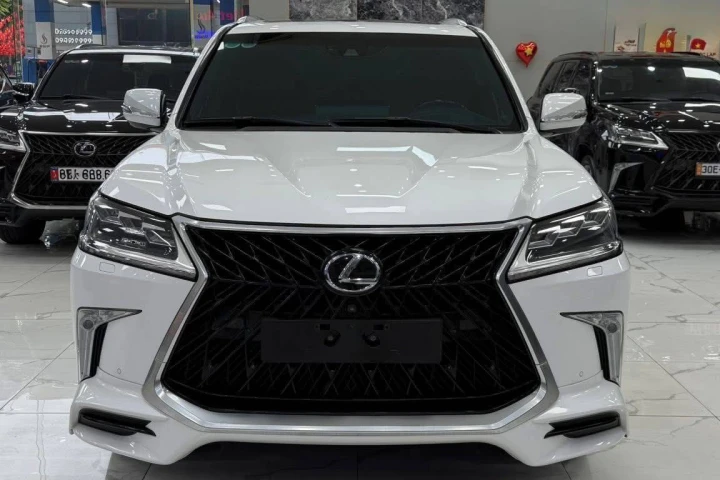 Lexus LX 2016