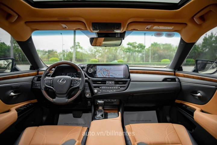 Lexus ES 2022