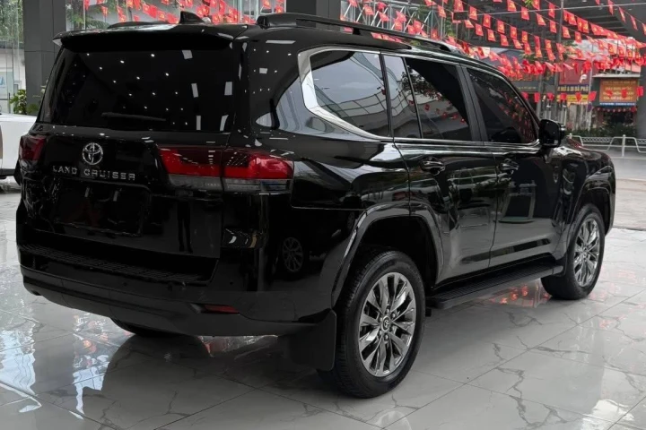 Toyota Land Cruiser 2025