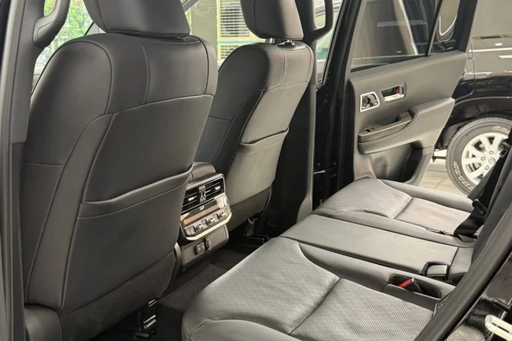 Toyota Land Cruiser 2025
