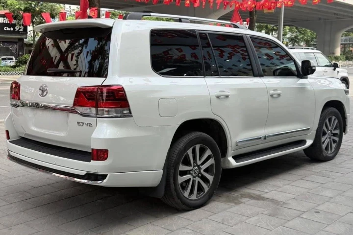 Toyota Land Cruiser 2016