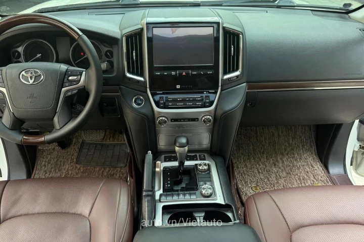 Toyota Land Cruiser 2016