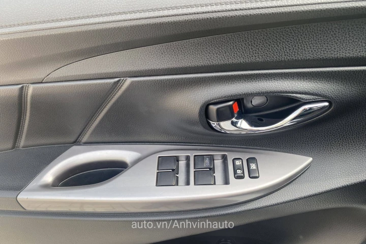 Toyota Yaris 2015