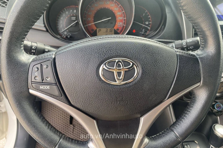 Toyota Yaris 2015