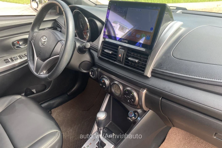 Toyota Yaris 2015