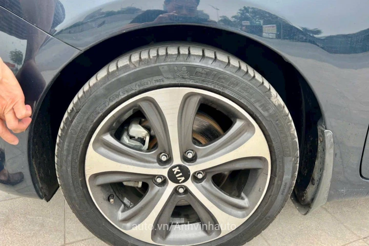 Kia Rondo 2016