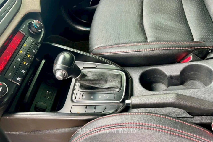 Kia Rondo 2016