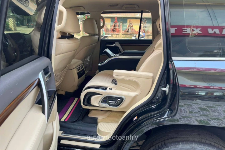 Toyota Land Cruiser 2016