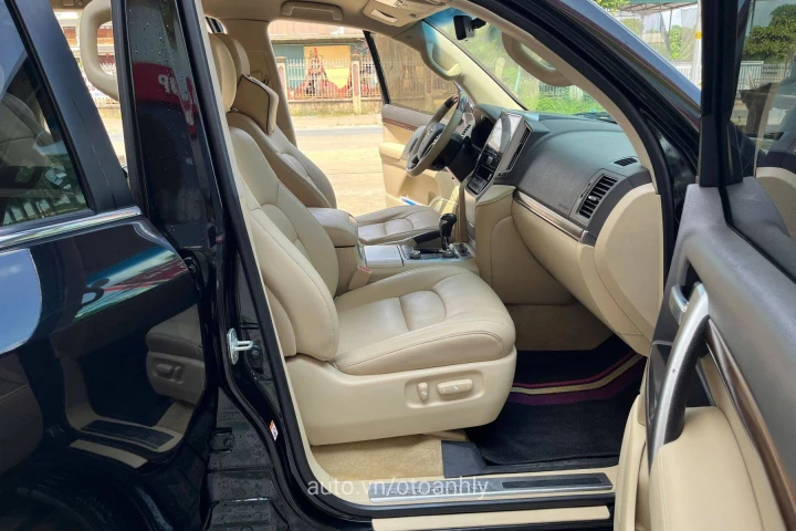Toyota Land Cruiser 2016