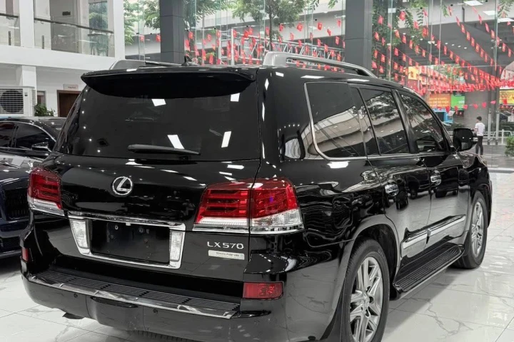Lexus LX 2014