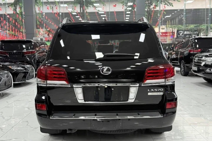 Lexus LX 2014