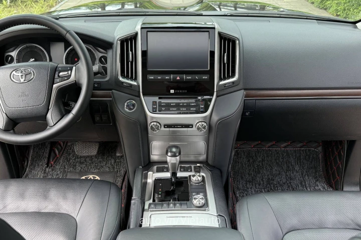 Toyota Land Cruiser 2020