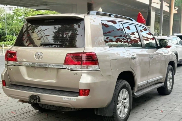 Toyota Land Cruiser 2016