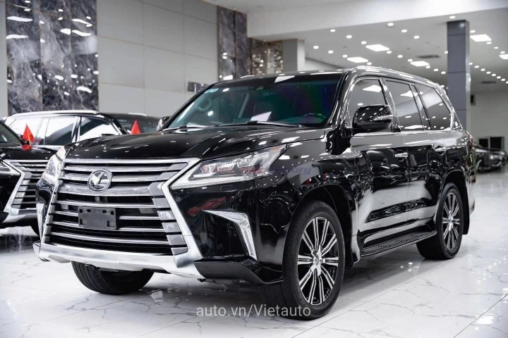 Lexus LX 2018